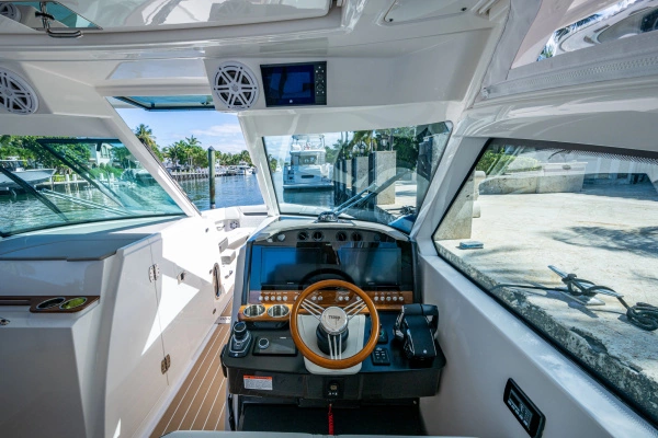 2024 Tiara Yachts 34