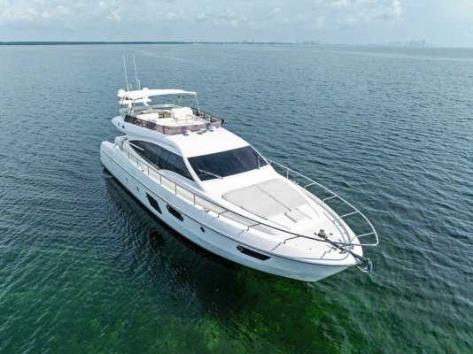 2013 Ferretti Yachts 62