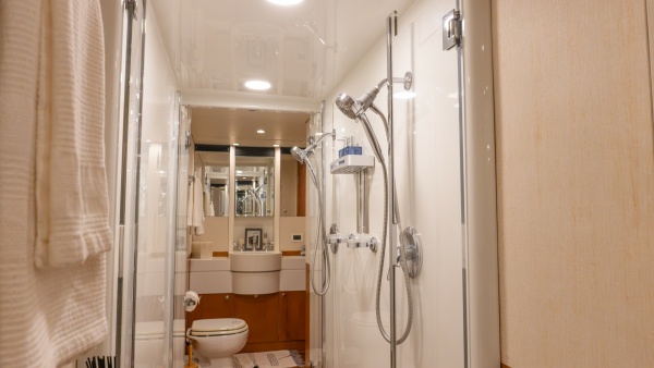 Aussie Rules 87ft Oceanfast Yacht For Sale