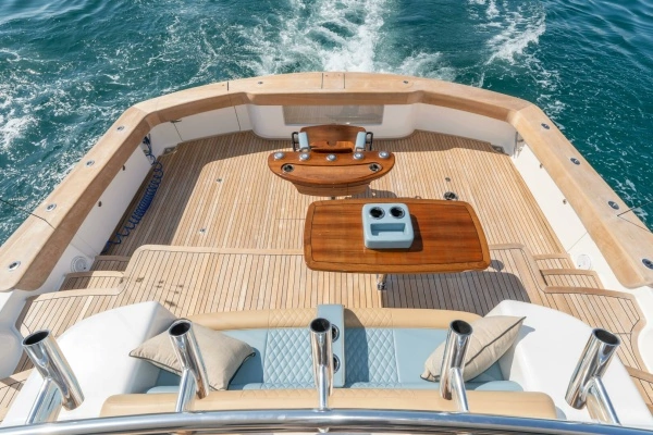 2025 Viking 90