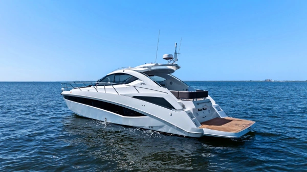 2017 Galeon 44