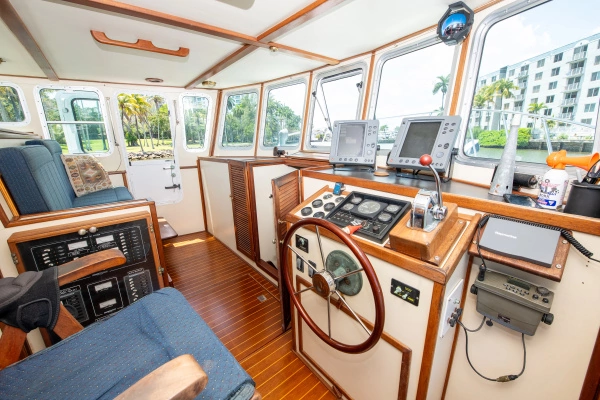 2003 Trawler 36