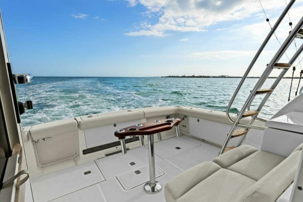 Salty Dach 39ft Tiara Yachts Yacht For Sale