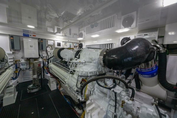 Boujie 82ft Viking Yacht For Sale