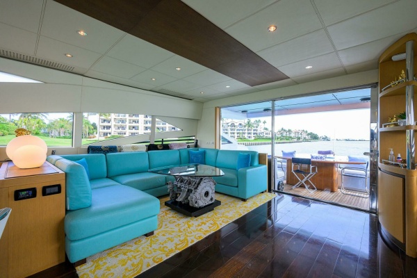 Miura 90ft Pershing Yacht For Sale