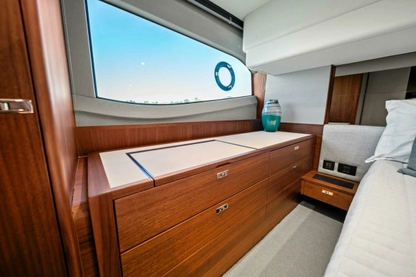 2023 Princess 50