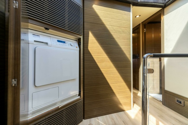 A Sea 64ft Azimut Yacht For Sale