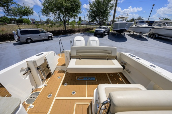 Boston Whaler 32 - Veronica