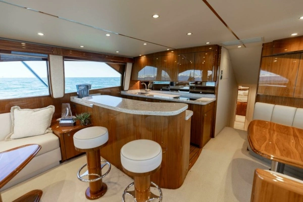 2020 Viking 62
