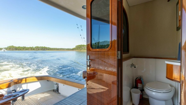 Badonkadonk 76ft Whiticar Yacht For Sale
