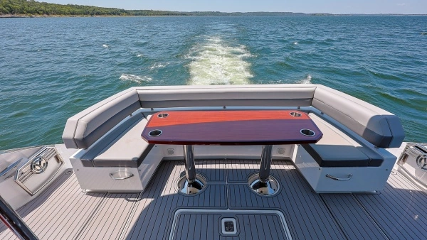 Cruisers 60 Cantius Yacht For Sale