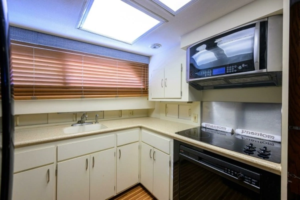 Hatteras 63 Motor Yacht Yacht For Sale