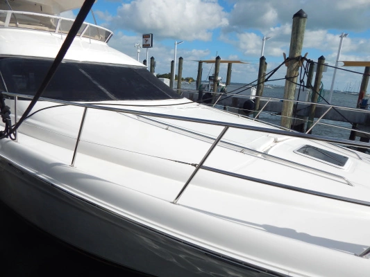 Sea Ray Sedan Bridge Yacht For Sale