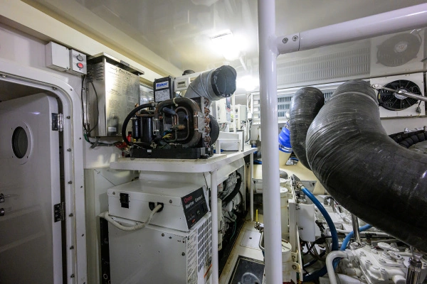 2009 Viking 74