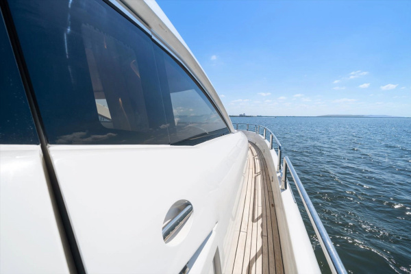 VANGUARD 82ft Sunseeker Yacht For Sale