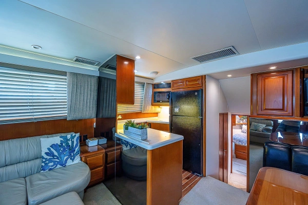 1998 Viking 47