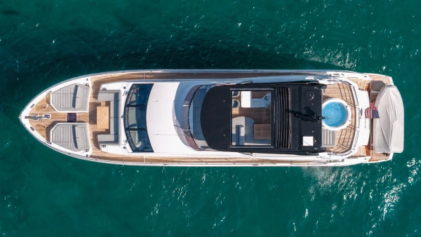2025 Sunseeker 76
