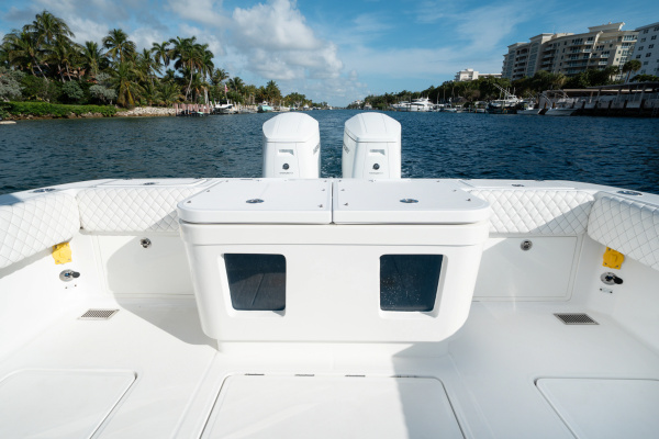39ft HCB Yacht For Sale
