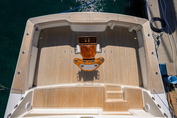2009 Viking 74