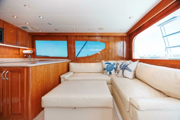2002 Hatteras 50