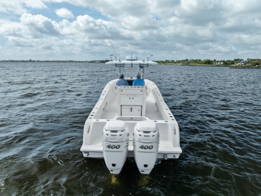 33ft Invincible Yacht For Sale