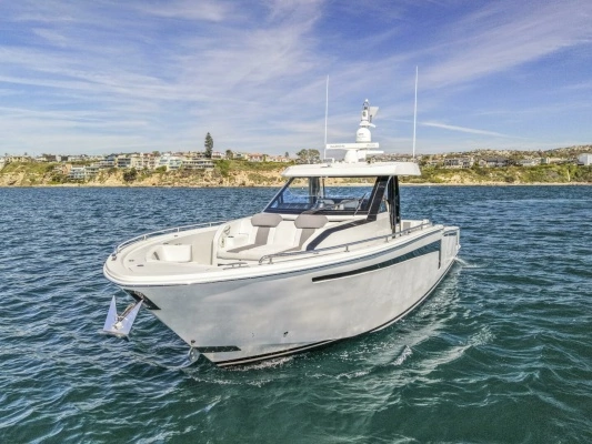 Photo of the 2021 Ocean Alexander 45 Divergence "DADDY ISSUES USA"