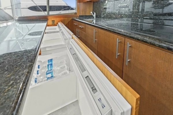 2008 Hatteras 60