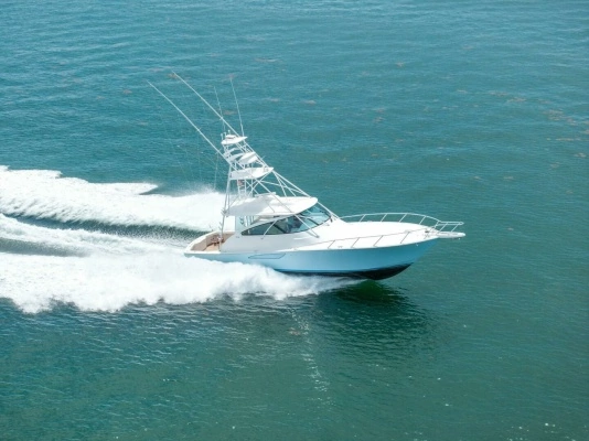 2015 Viking 52