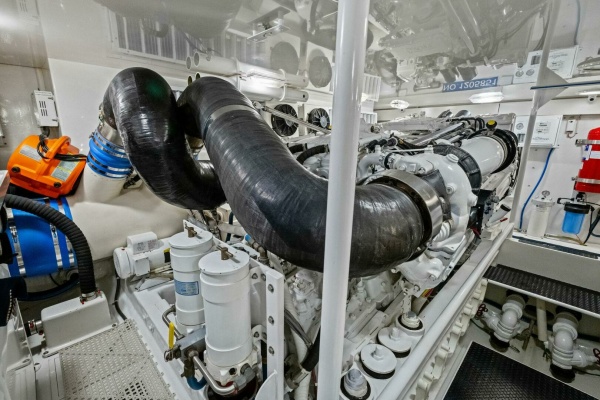 20  64ft Viking Yacht For Sale
