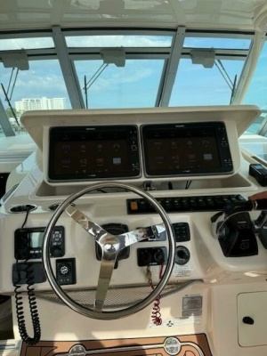 2016 37 Grady White 370 Express Papa's Dream Helm
