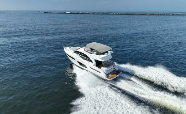 2021 Princess 50