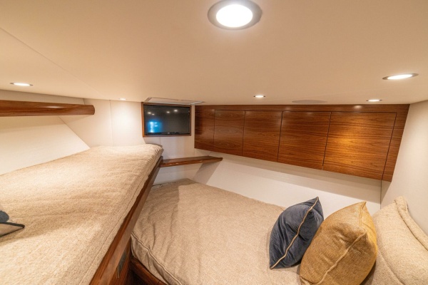 2025 Viking 58 Convertible GAME ON