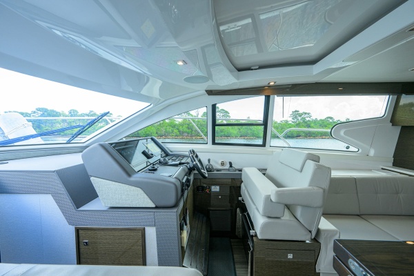 4th Quarter 46ft Cruisers Yacht For Sale