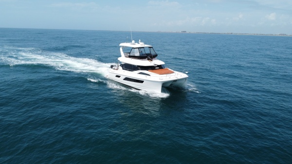 Hey Beautiful 44ft Aquila Yacht For Sale