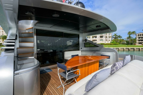 Miura 90ft Pershing Yacht For Sale