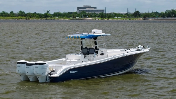 2005 Triton 34