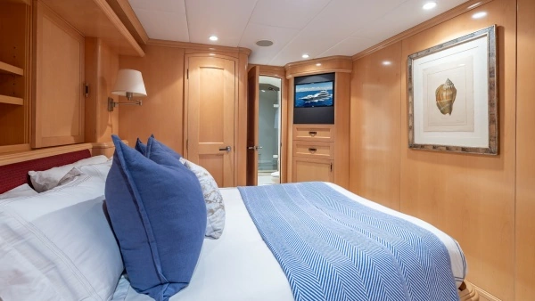 1998 Trinity Yachts 144