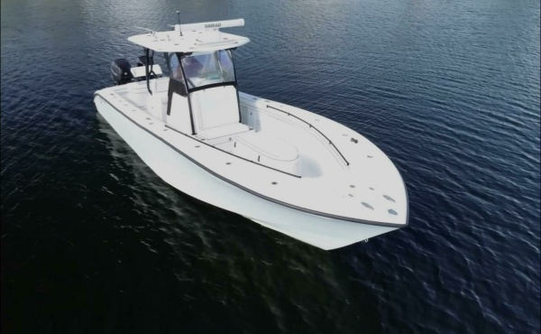 2017 Yellowfin 32 Center Console - Profile