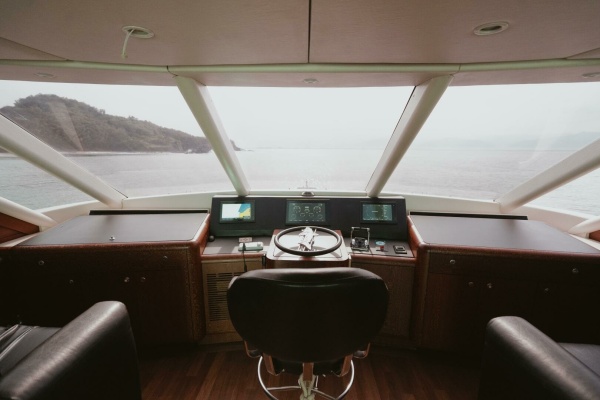 Aussie Rules 87ft Oceanfast Yacht For Sale