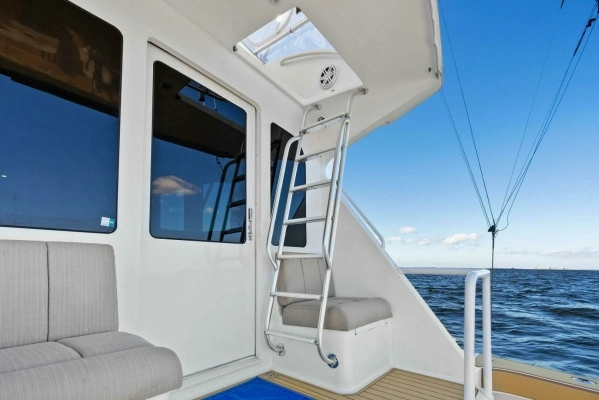 2002 Viking 65