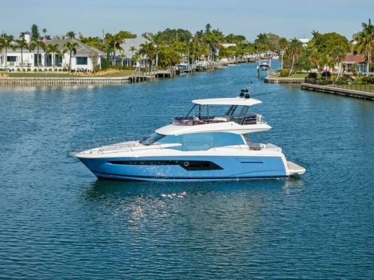 2020 Prestige 52