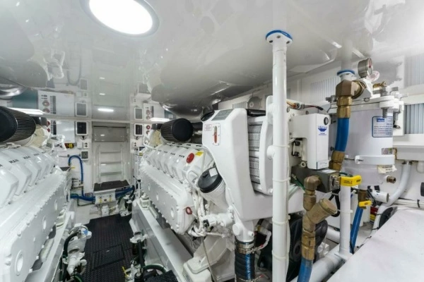 2021 Viking 54