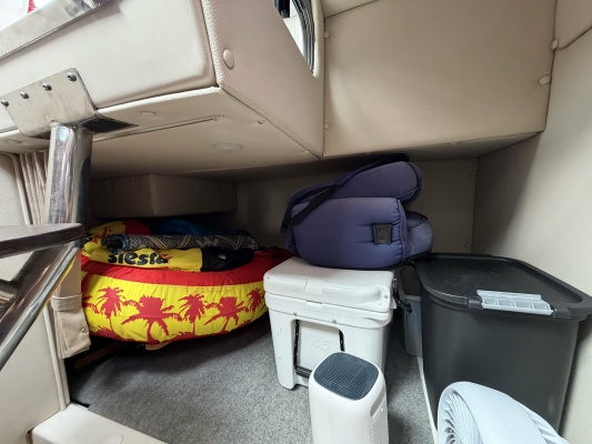 SEAQUEL 29ft Robalo Yacht For Sale