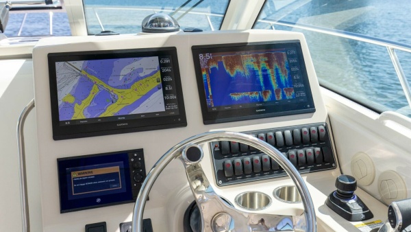 No Name 34ft Boston Whaler Yacht For Sale