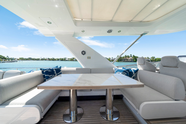 60ft Azimut Yacht For Sale