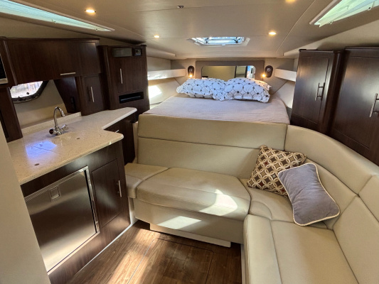 35ft Regal Yacht For Sale