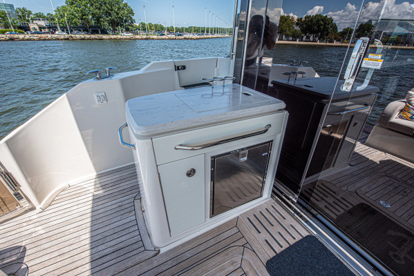 Bob  N Around 55ft Sea Ray Yacht For Sale