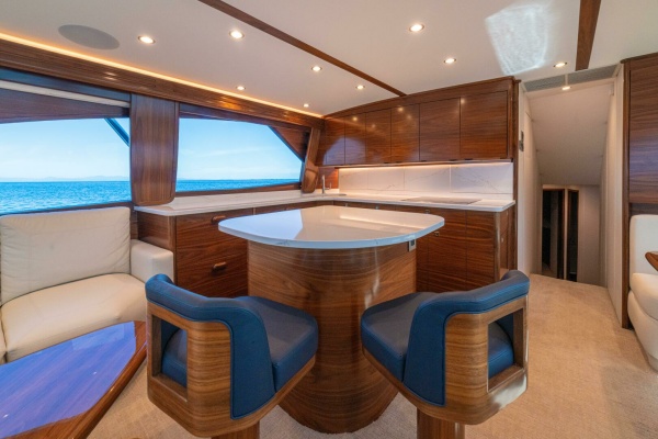 2025 Viking 58 Convertible GAME ON