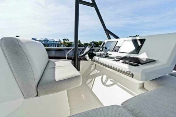 2020 Prestige 52