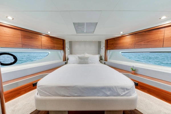 2020 Sunseeker 76